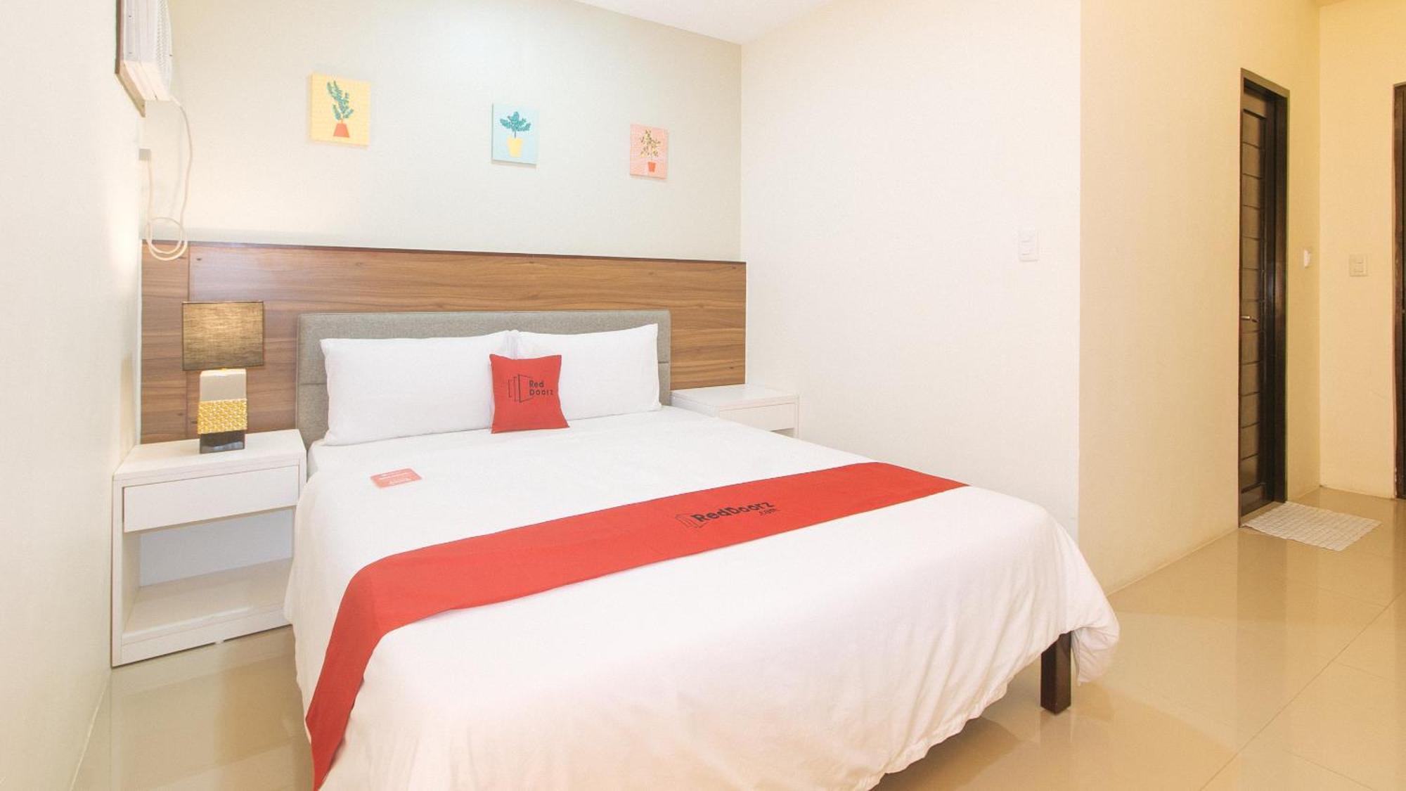 Reddoorz @ Leoncia Apartelle มันดาเวซิตี้ ภายนอก รูปภาพ